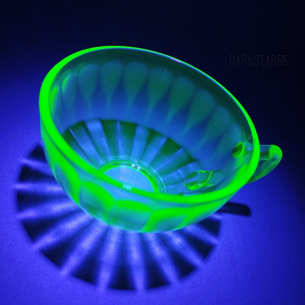 Federal Glass Hostess Green Uranium Glass Optic Coffee Tea Cup (No Saucer)
